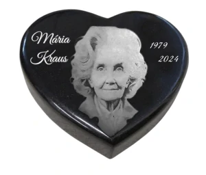 Žulové srdce 30x30x5 cm