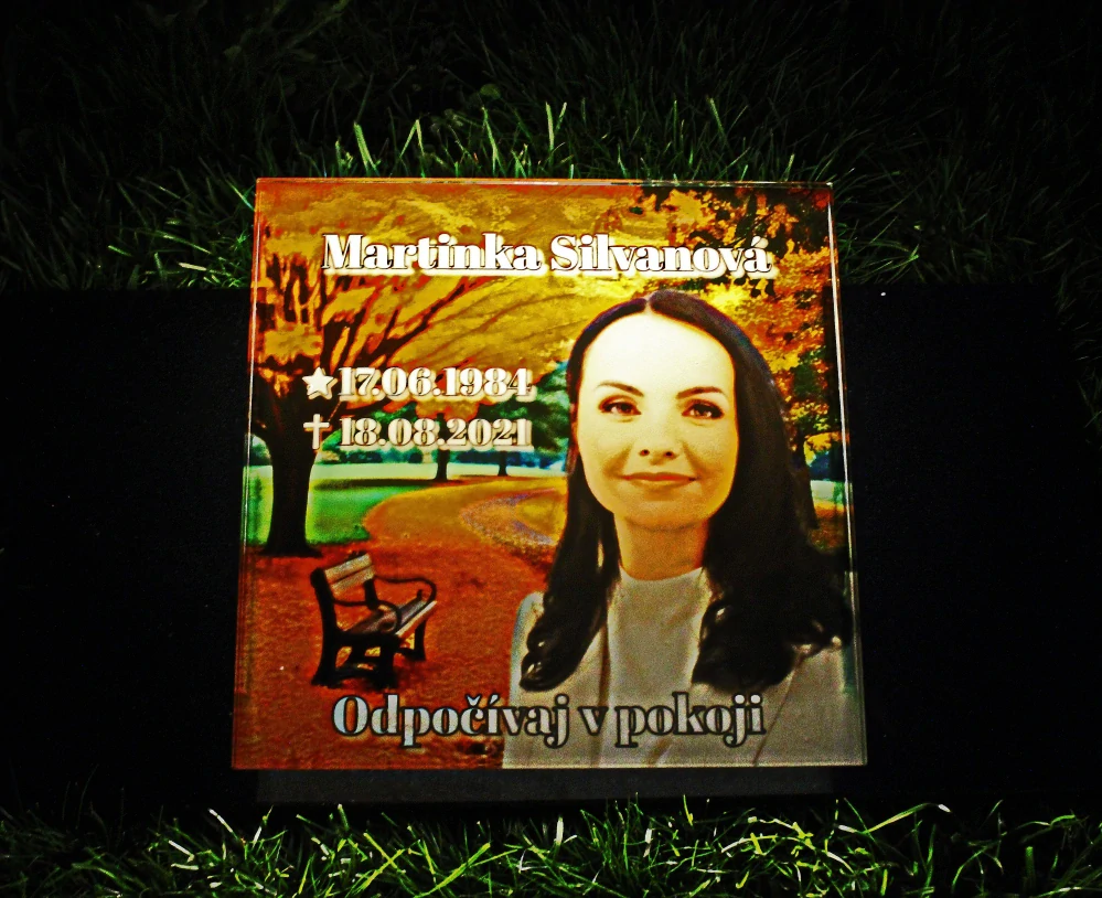 Farebná doplnková platňa 30x30cm (OSVETLENÁ) 